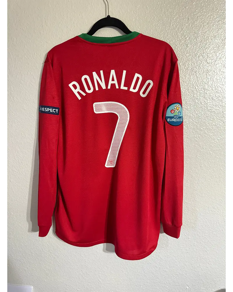 Cristiano Ronaldo Portugal EURO 2012 Long Sleeve Retro Football Jersey Pulses Football