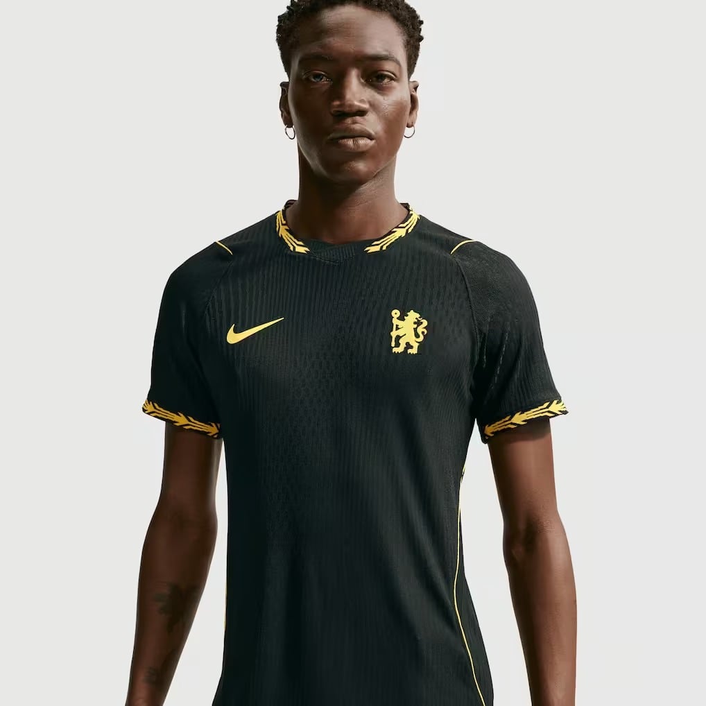 Chelsea 2026/27 Away Player Jersey Pulses Football