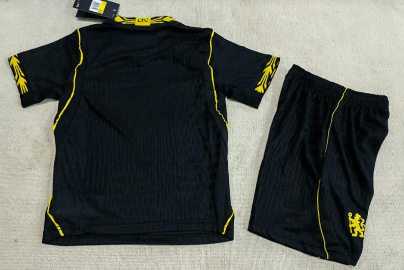 Chelsea 2026/27 Away Player Kit Kids Pulses Football