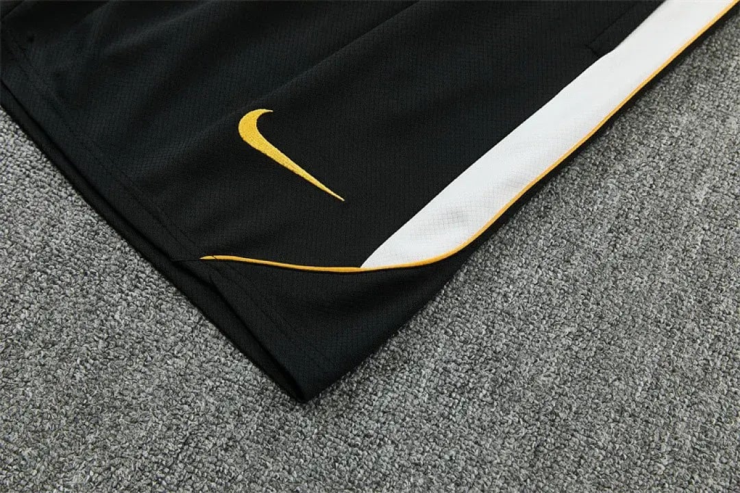 Chelsea 2026/27 Strike Training Kit Pulses Football