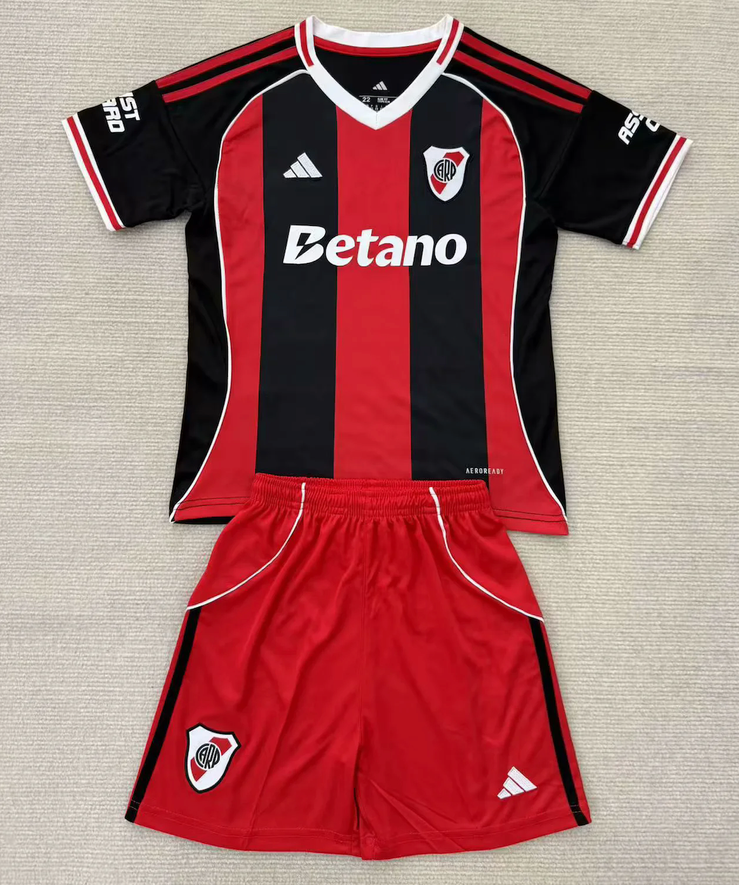Kids River Plate Away Kit 2025/26 Pulses Football