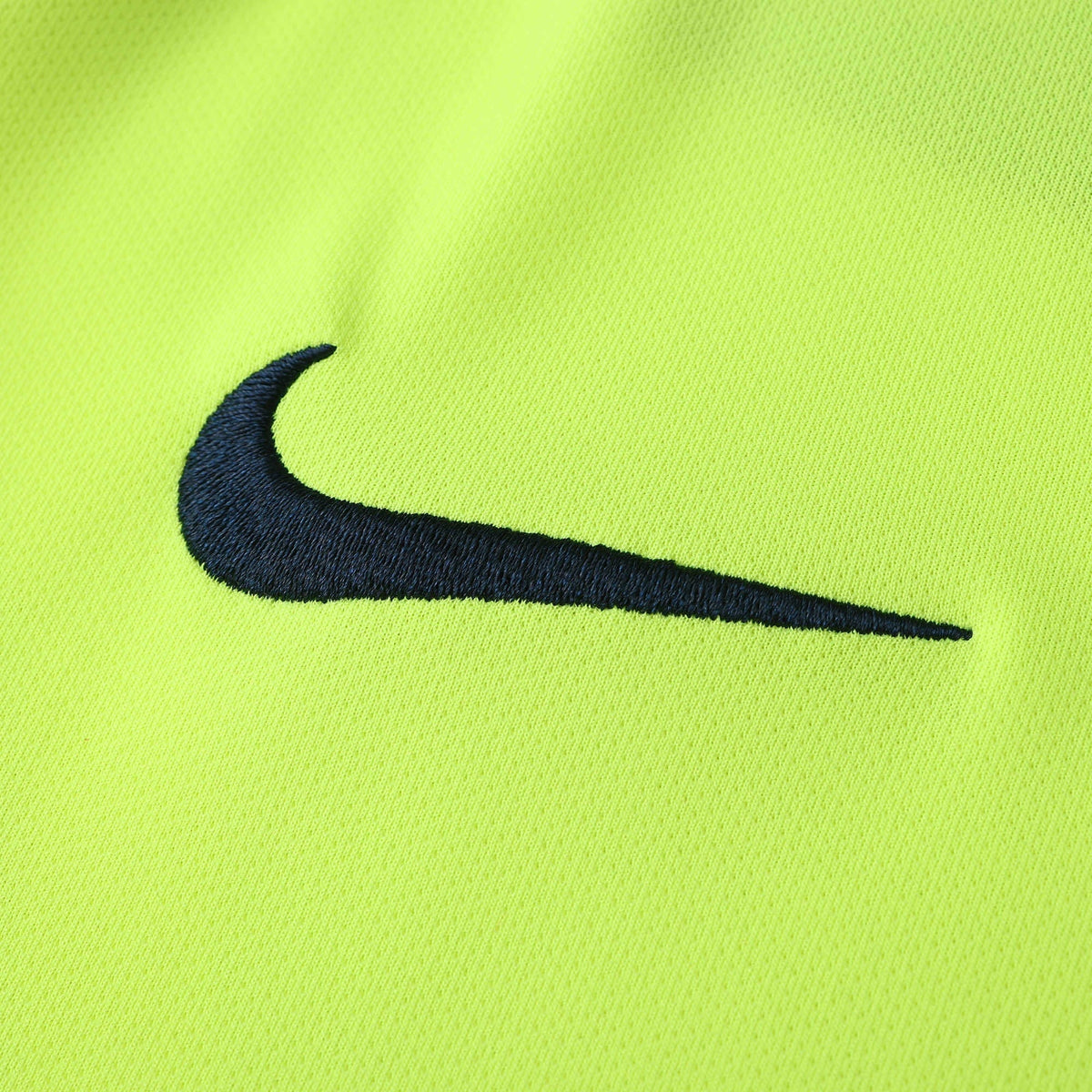 Retro Away 2005/06 Shirt Pulses Football