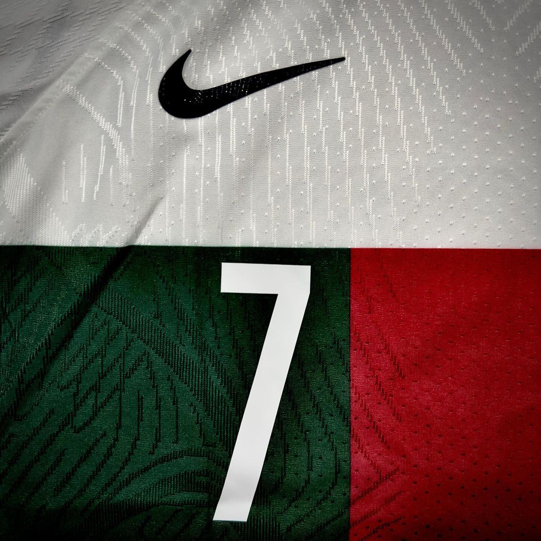 Cristiano Ronaldo Portugal 2022 World Cup Qatar Retro Jersey Trikoy Pulses Football