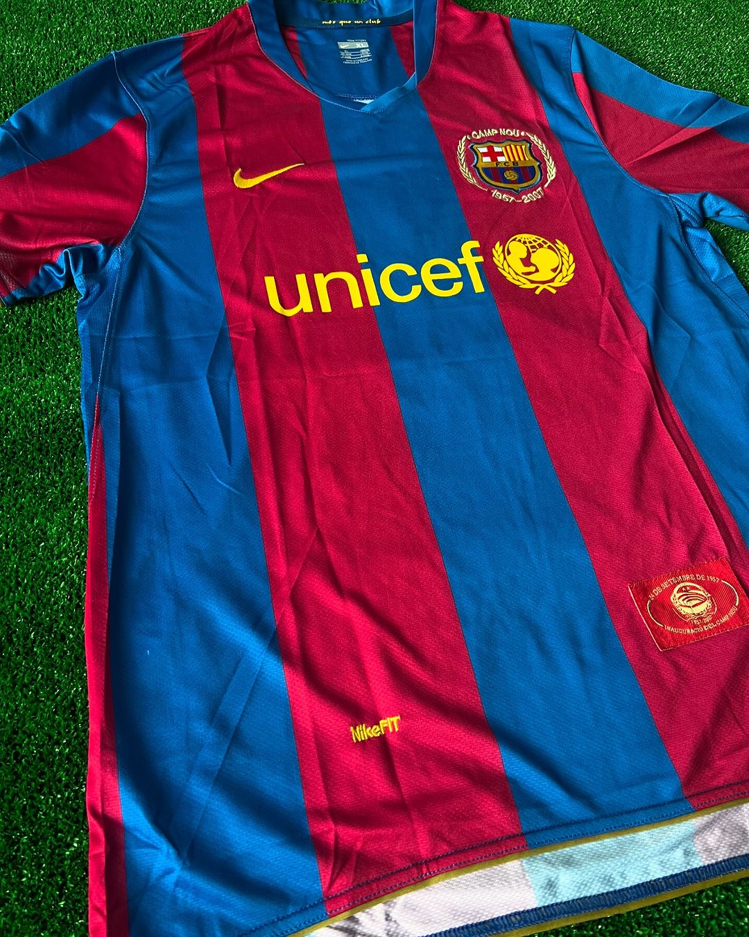Lionel Messi Barcelona 2007 2008 Retro Jersey Maillot Trikot Maglia Pulses Football