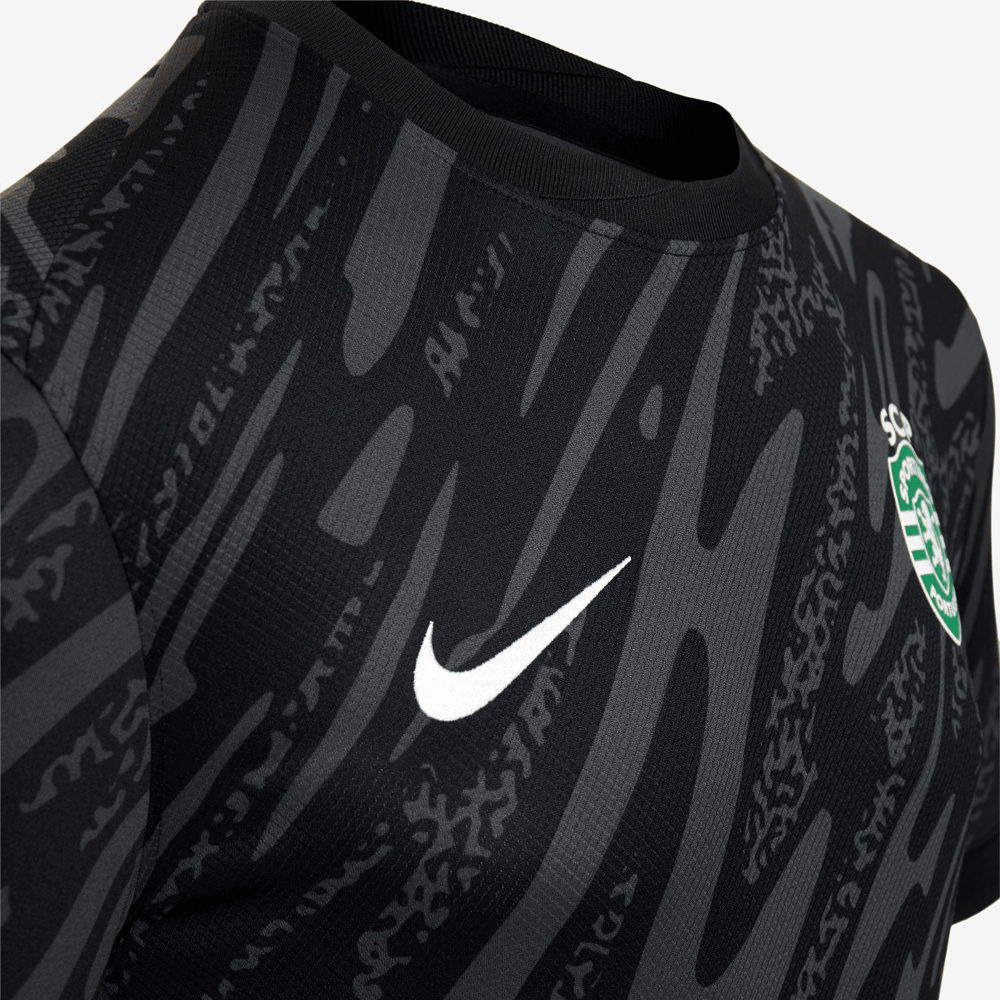 Camisola Sporting Guarda-Redes Preta 2024/25 - ÚLTIMAS UNIDADES! 🔥💚