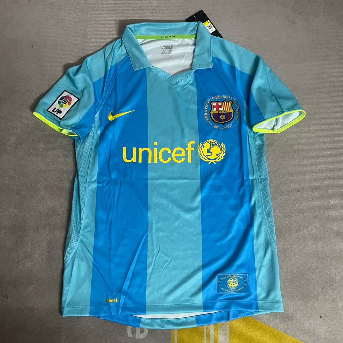Lionel Messi Barcelona Blue Yellow Number 19 First Debut Retro Jersey Maillot Trikot Maglia Soccer Shirt Pulses Football