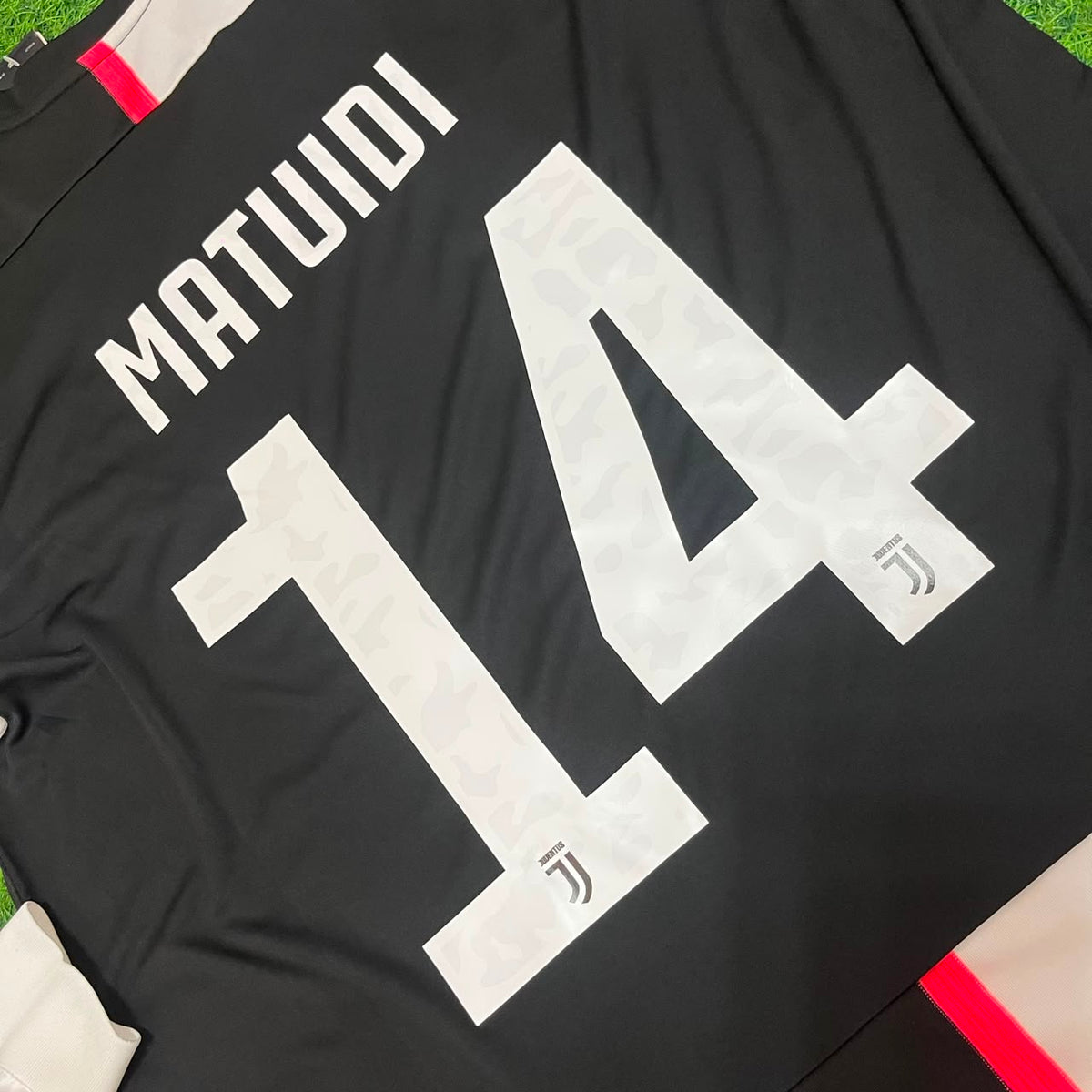 Blaise Matuidi 14- Juventus Long Sleeve 2019 2020 Retro White Black Jersey Trikot Maglia Pulses Football