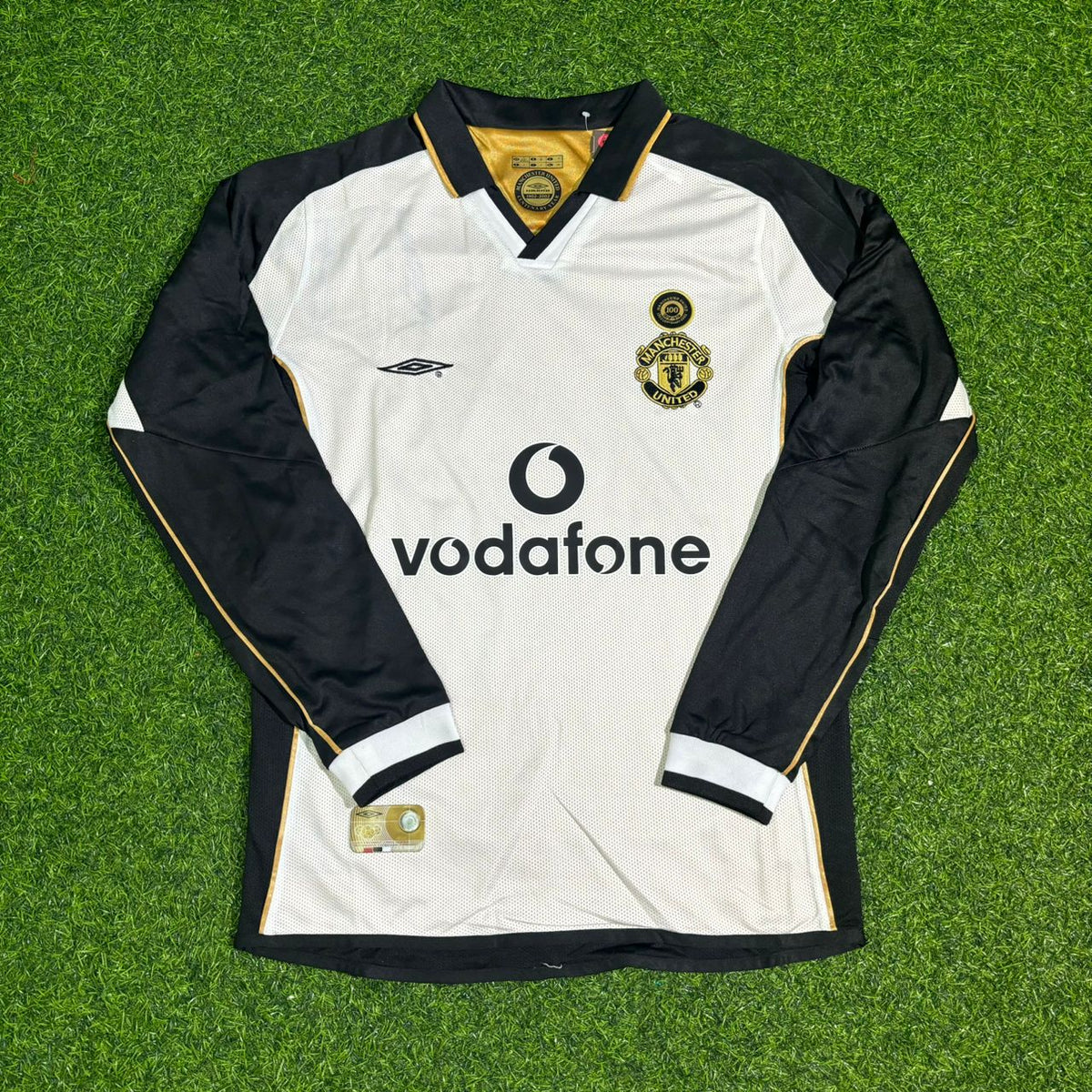 Cristiano Ronaldo Manchester United Reversible Vintage Retro Football Jersey Pulses Football