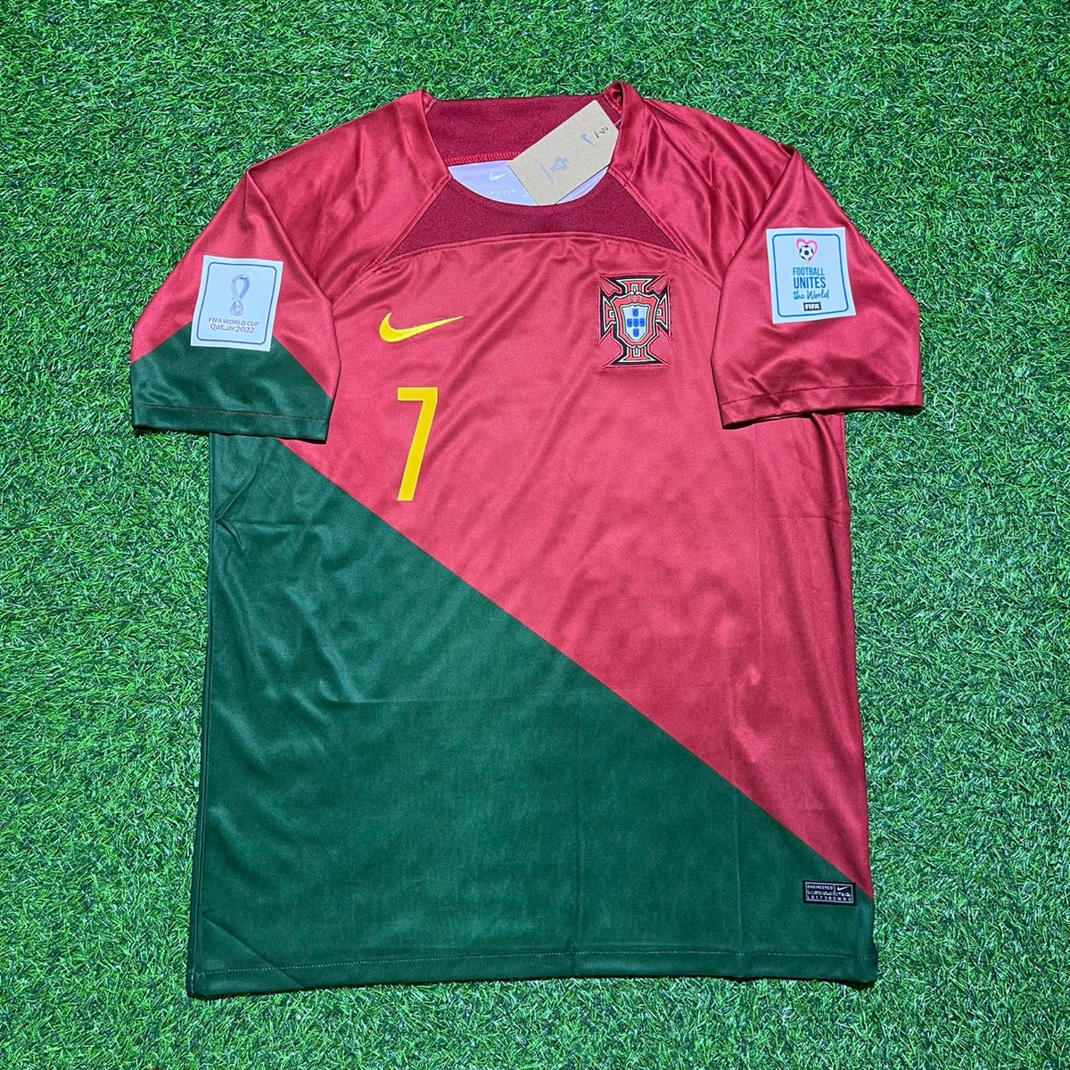 Cristiano Ronaldo #7 Portugal 2022 World Cup Home Retro Football Jersey Pulses Football