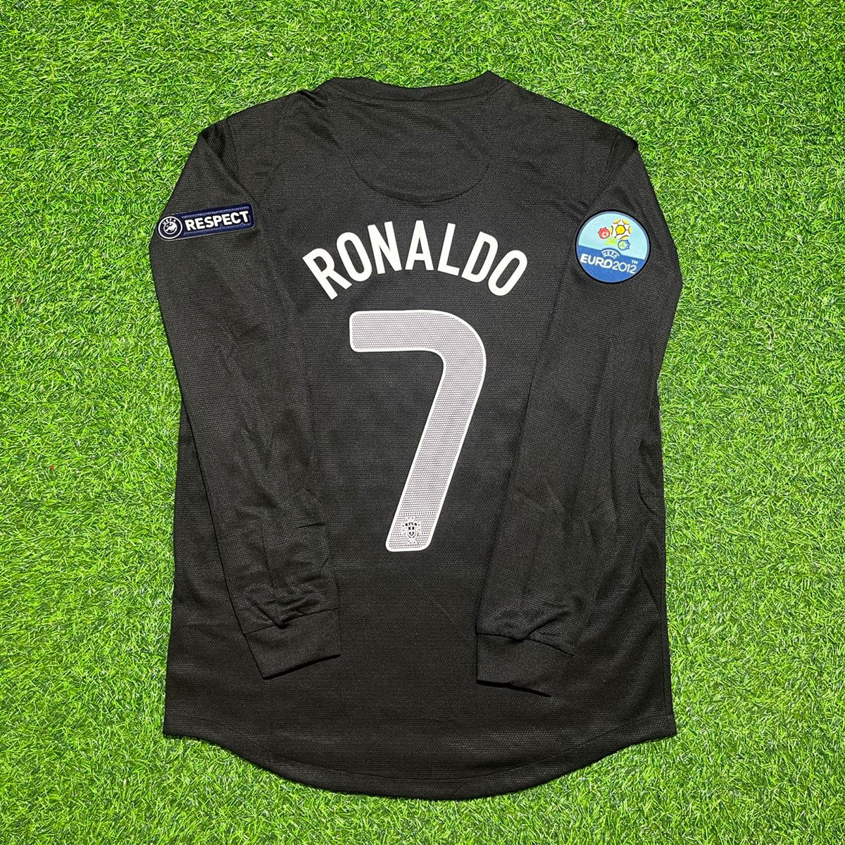 Cristiano Ronaldo #7 Portugal Euro 2012 Away Black Long Sleeve Retro Football Jersey Pulses Football