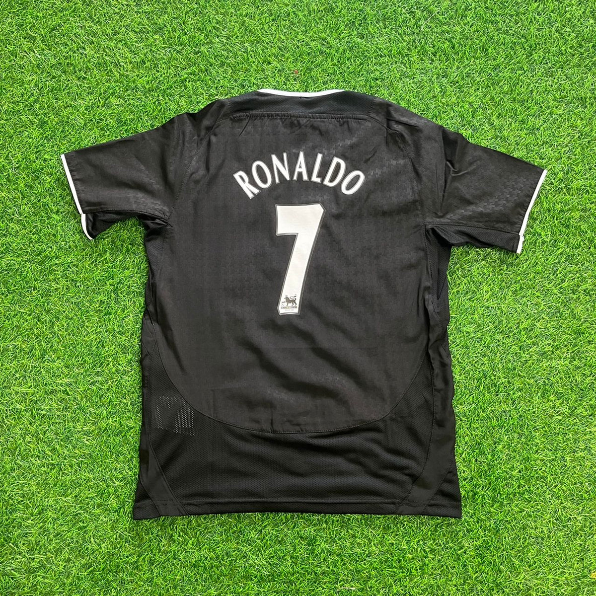 Cristiano Ronaldo Manchester United 2003 2004 Retro Black Jersey Trikot Pulses Football