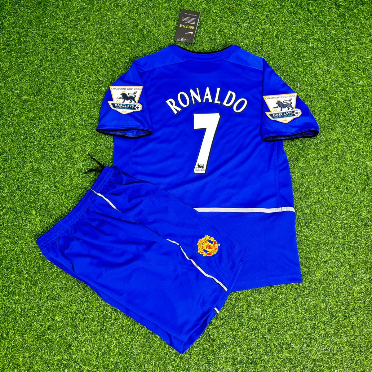 Cristiano Ronaldo Manchester United 2003 Blue Retro Kids Football Jersey Pulses Football
