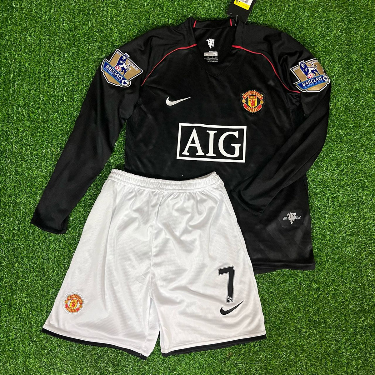 Cristiano Ronaldo 7 Manchester United 2007-2008 Black Kids Kit Jersey Trikot Maillot KinderTrikot Soccer Shirt Pulses Football