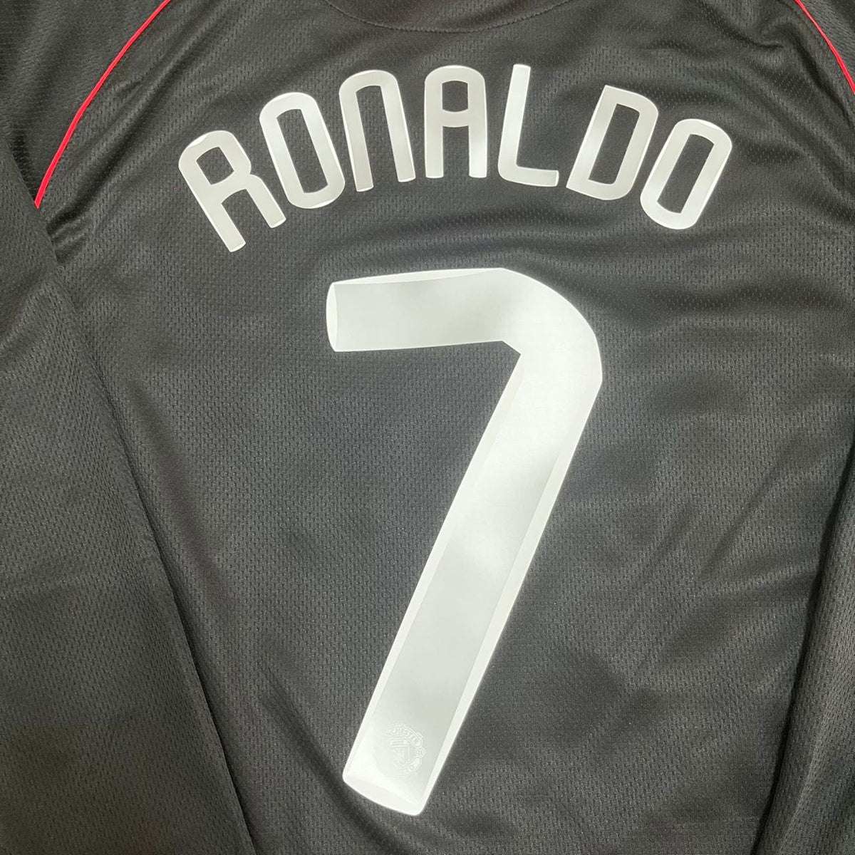 Cristiano Ronaldo Manchester United 2007/2008 Champions League Patch Black Retro Football Jersey Kit Pulses Football