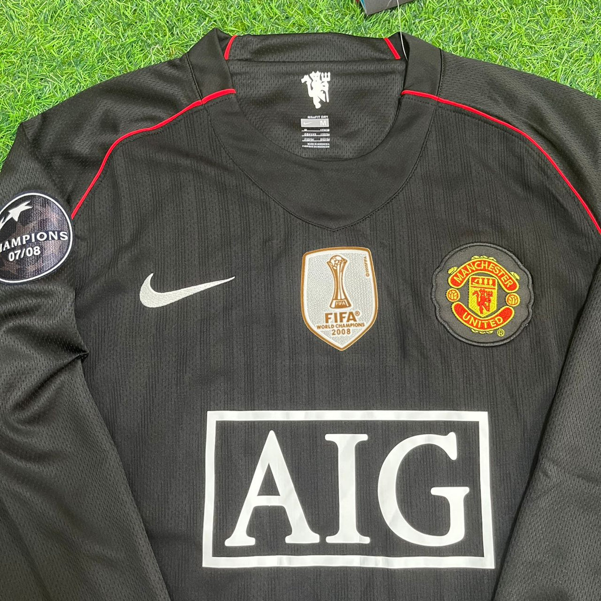 Cristiano Ronaldo Manchester United 2007/2008 Champions League Patch Black Retro Football Jersey Kit Pulses Football