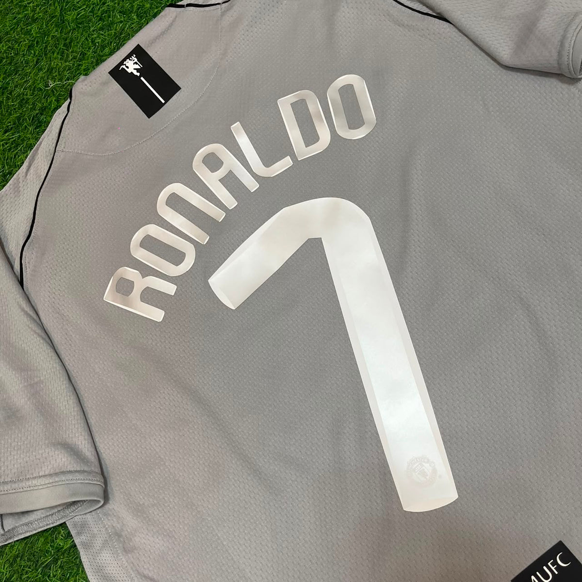 Cristiano Ronaldo Manchester United 2007 2008 Grey Retro Jersey Trikot Maillot Soccer Shirt Pulses Football