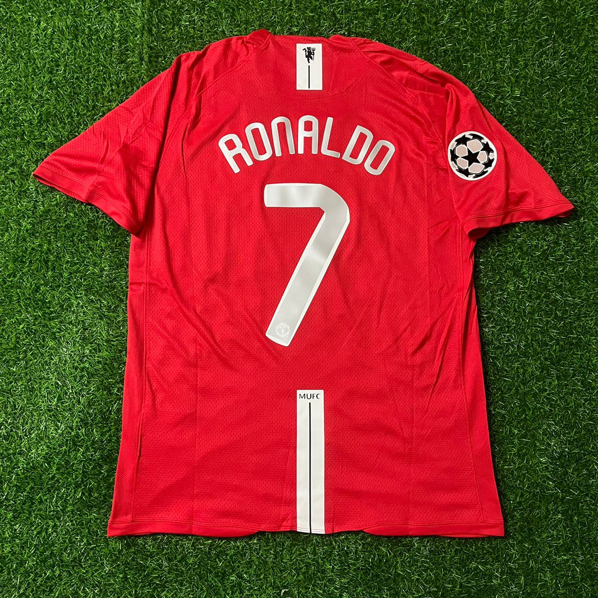 Cristiano Ronaldo CR7 Manchester United Champions League Final Moscow 2008 Retro Red Football Shirt Pulses Football