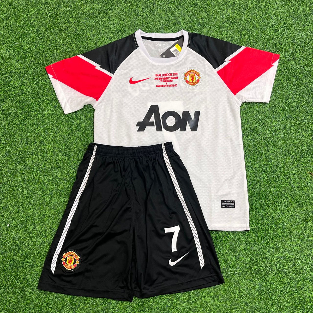 Cristiano Ronaldo Manchester United Champions League Final Kids Retro Football Jersey Kit Pulses Football