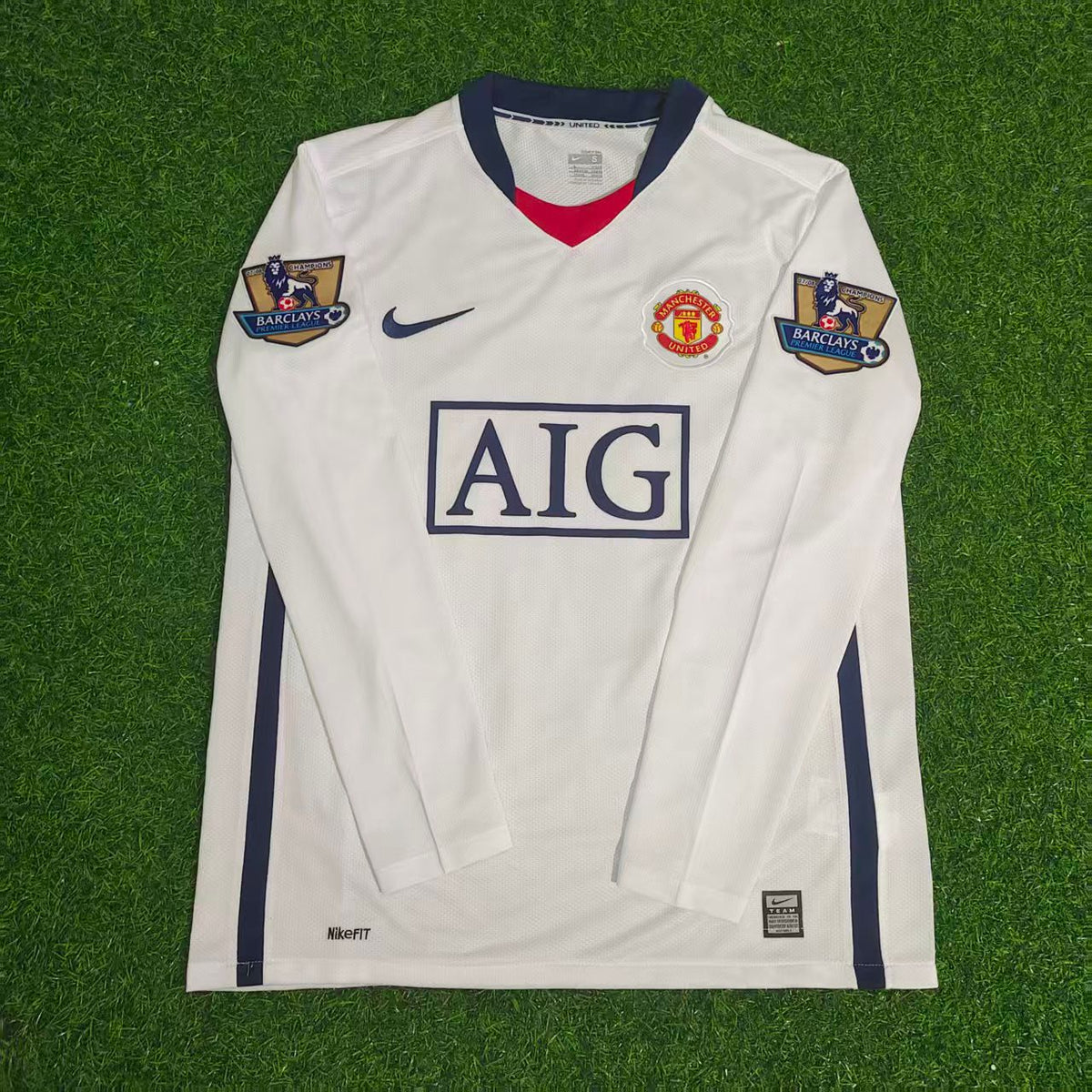Cristiano Ronaldo Manchester United 2008-2009 EPL White Long Sleeve Retro Football Jersey Pulses Football