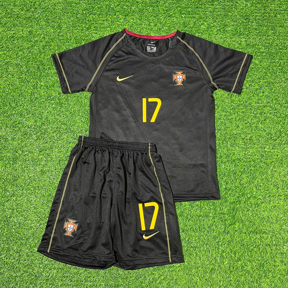 Cristiano Ronaldo Portugal 2006 World Cup Black Retro Kids Football Jersey Kit Pulses Football