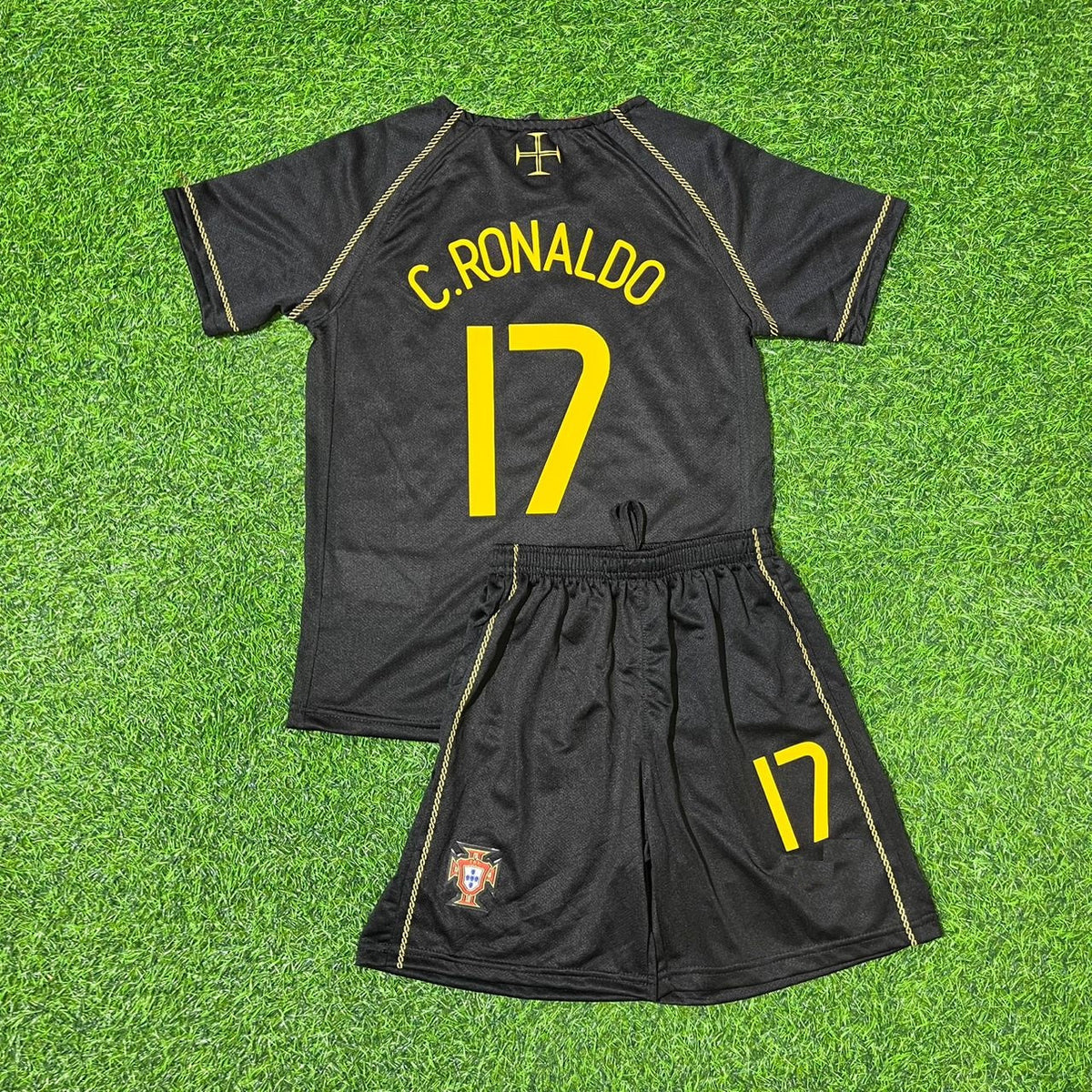 Cristiano Ronaldo Portugal 2006 World Cup Black Retro Kids Football Jersey Kit Pulses Football