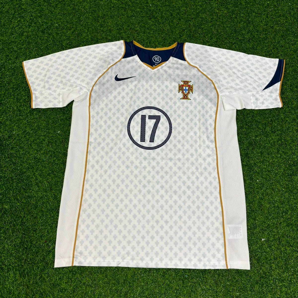 Cristiano Ronaldo 17 Portugal EURO 2004 Retro White Away Soccer Kit Jersey Trikot Soccer Shirt Pulses Football