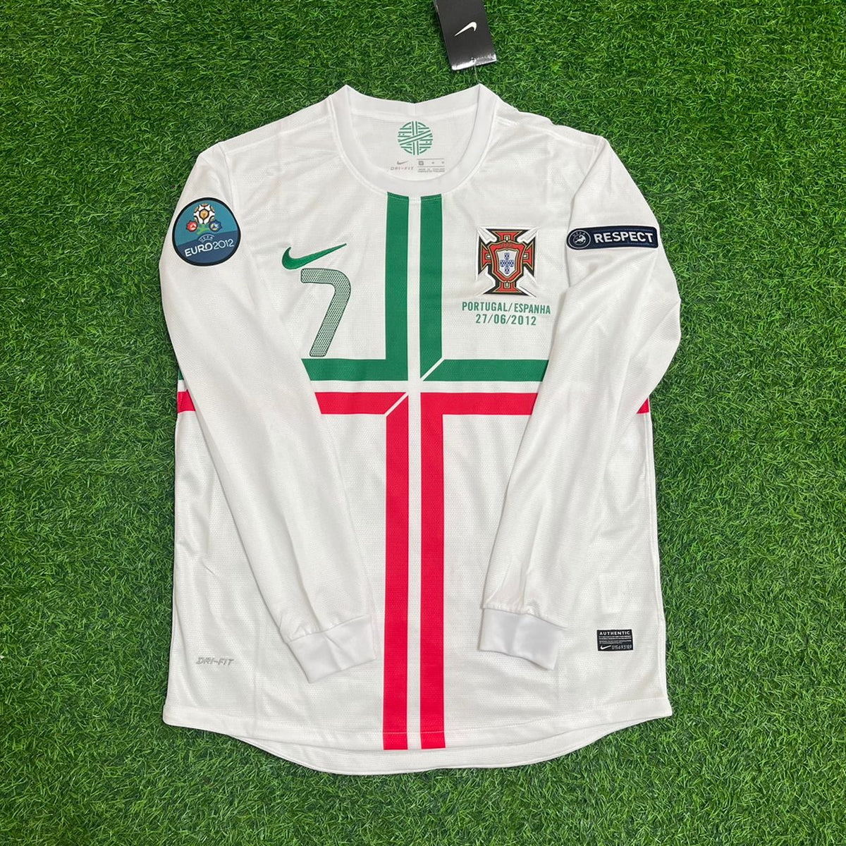 Cristiano Ronaldo Portugal EURO 2012 Long Sleeves Retro Jersey Pulses Football