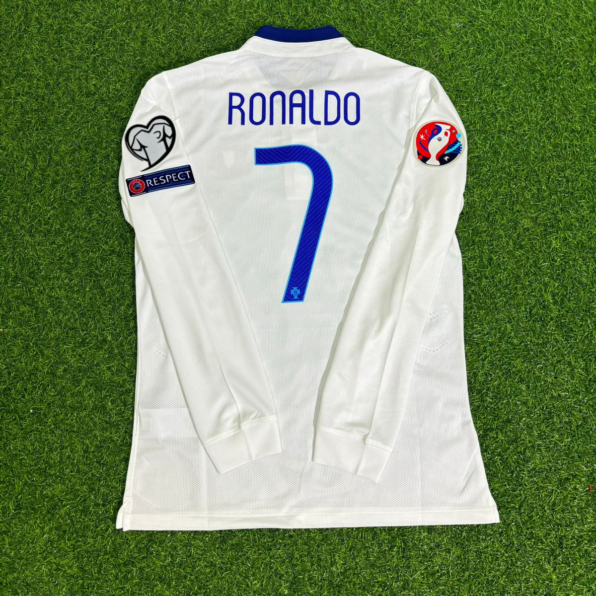 Cristiano Ronaldo Portugal EURO 2016 White Long Sleeve Retro Football Jersey Pulses Football