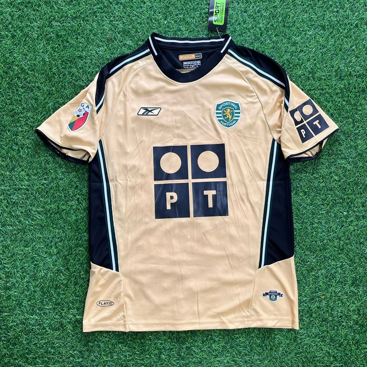 Cristiano Ronaldo Sporting CP 2003 Debut Retro Football Jersey Pulses Football
