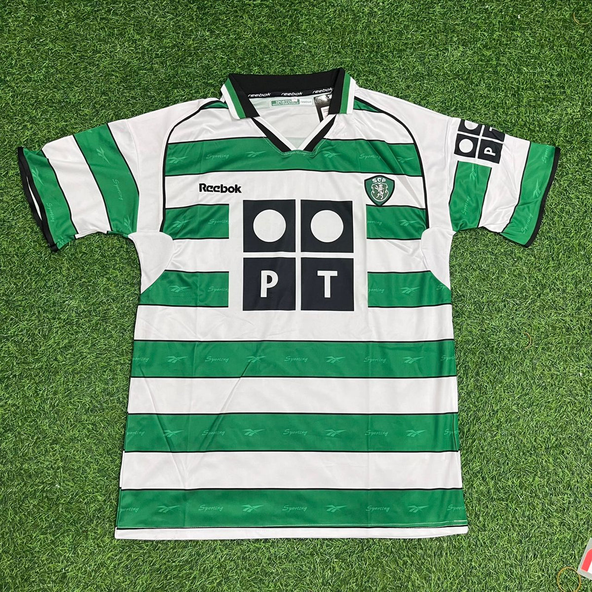 Cristiano Ronaldo Sporting CP Debut Retro Football Jersey Kit Pulses Football