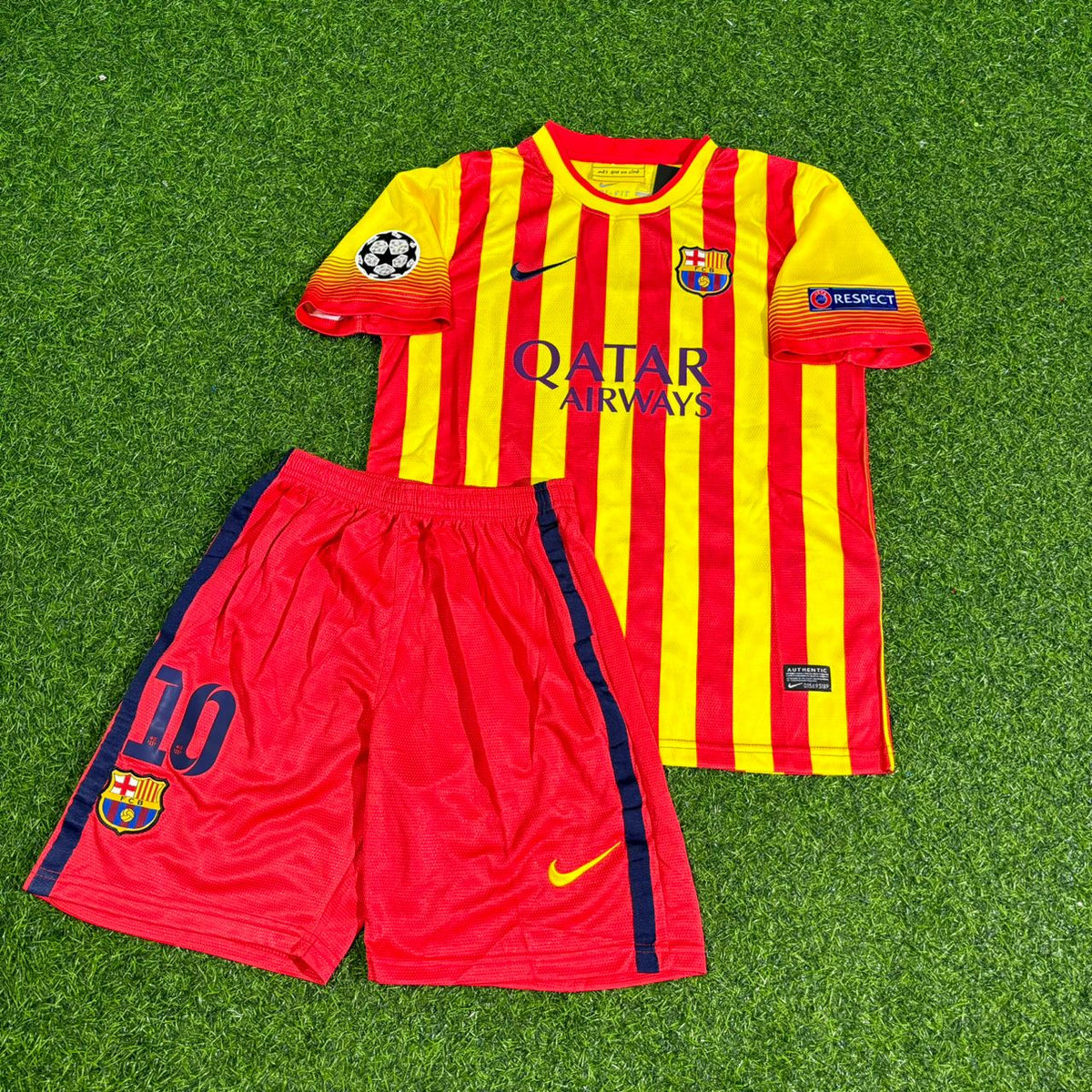 Lionel Messi #10 Barcelona 2013-2014 Kids Yellow Red Retro Football Jersey Pulses Football