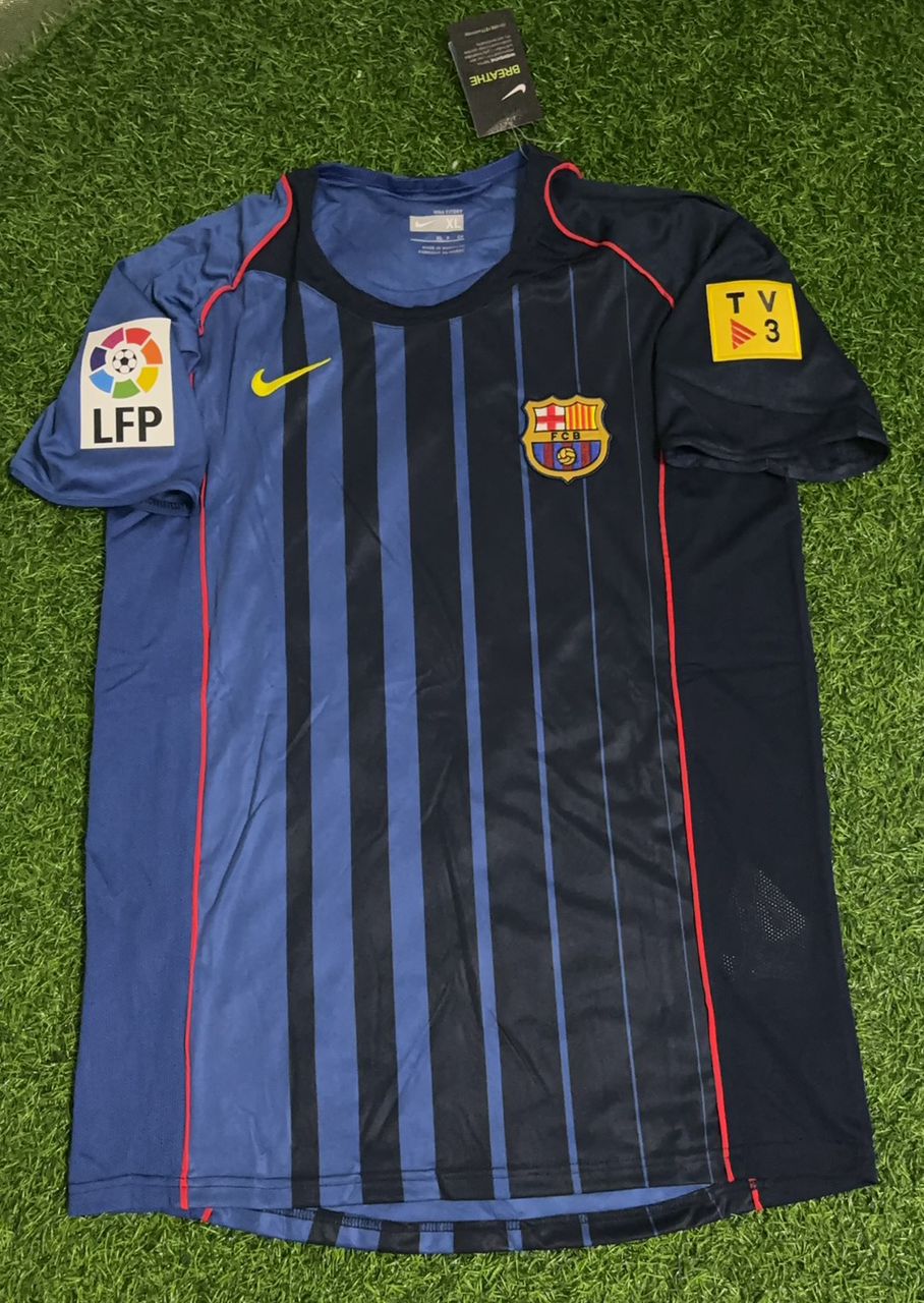 Lionel Messi Barcelona 2004-05 Debut Retro Football Jersey Kit Pulses Football