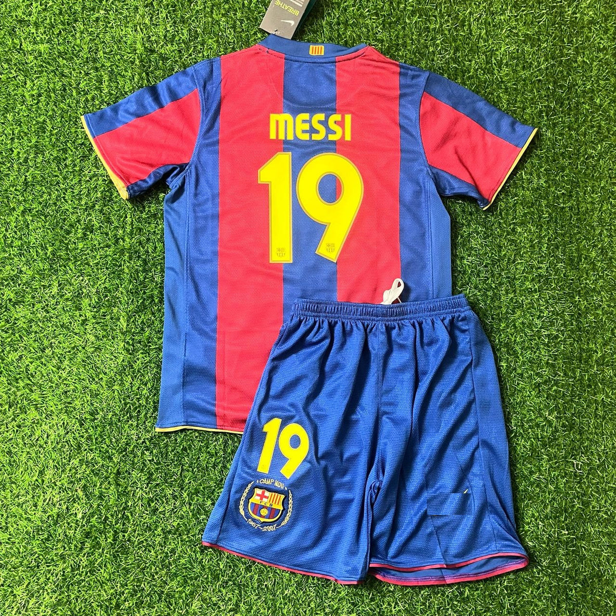 Lionel Messi Barcelona 07/08 Home Kids Kit – Kit Jersey for Children – | KinderTrikot | Maillot Enfant Soccer Shirt Pulses Football