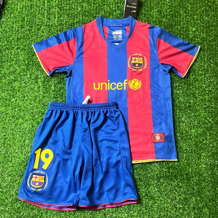 Lionel Messi Barcelona 07/08 Home Kids Kit – Kit Jersey for Children – | KinderTrikot | Maillot Enfant Soccer Shirt Pulses Football
