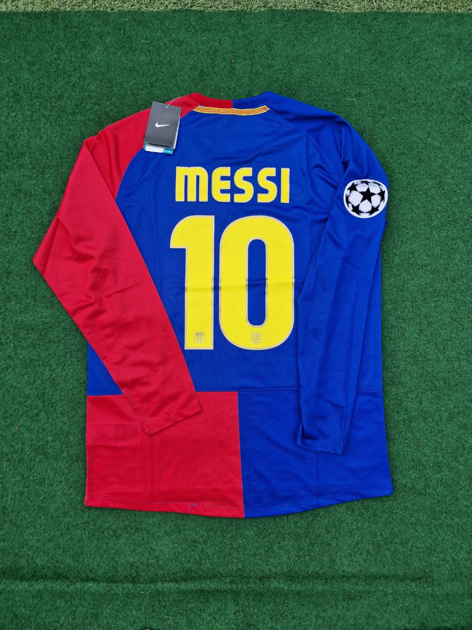 Lionel Messi Barcelona 2009 Champions League Final Retro Jersey Pulses Football