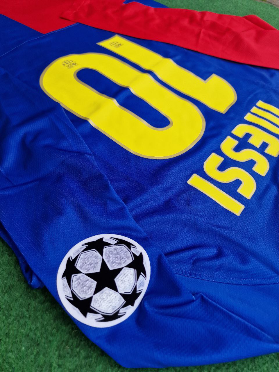 Lionel Messi Barcelona 2009 Champions League Final Retro Jersey Pulses Football