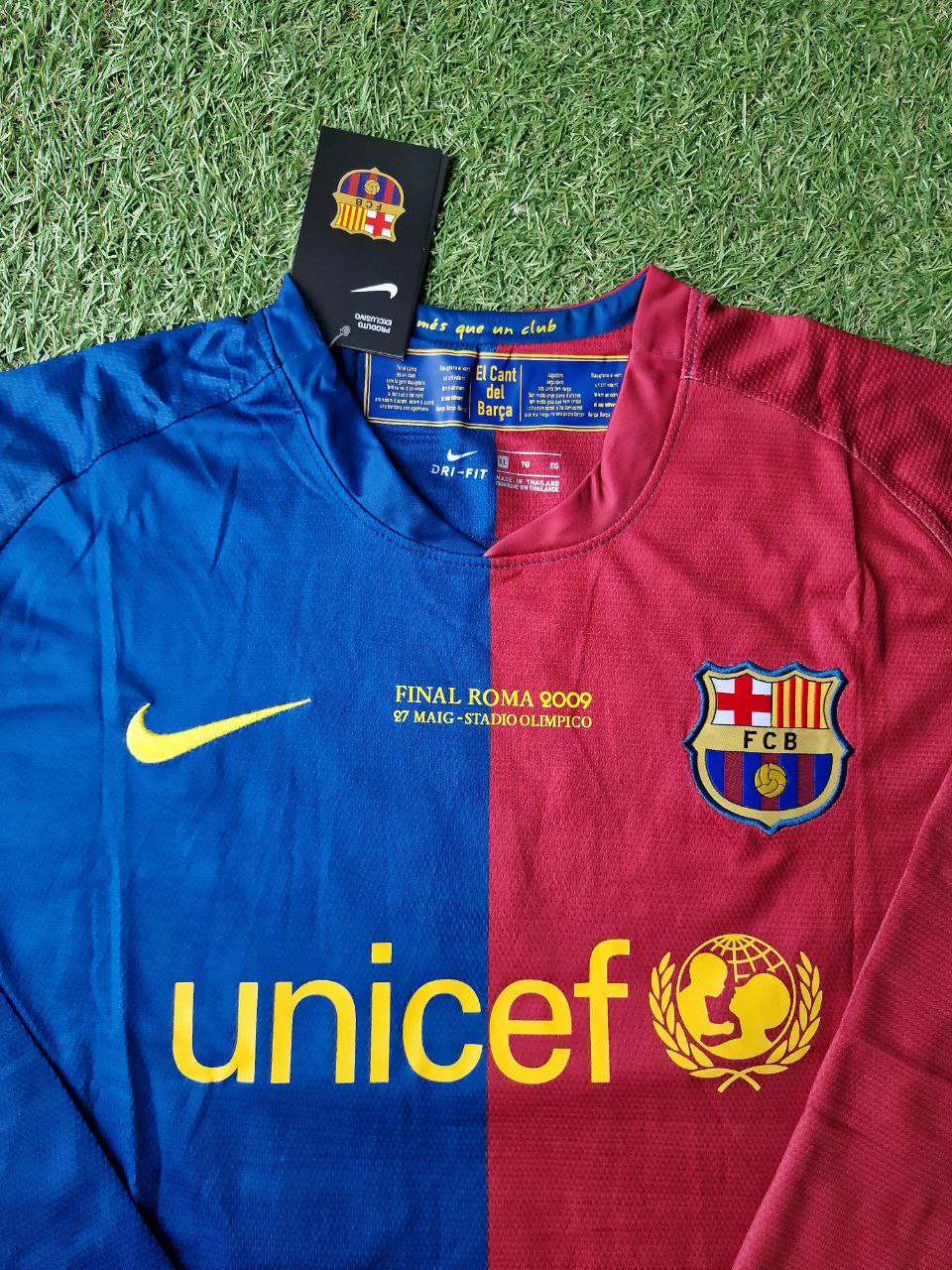 Lionel Messi Barcelona 2009 Champions League Final Retro Jersey Pulses Football