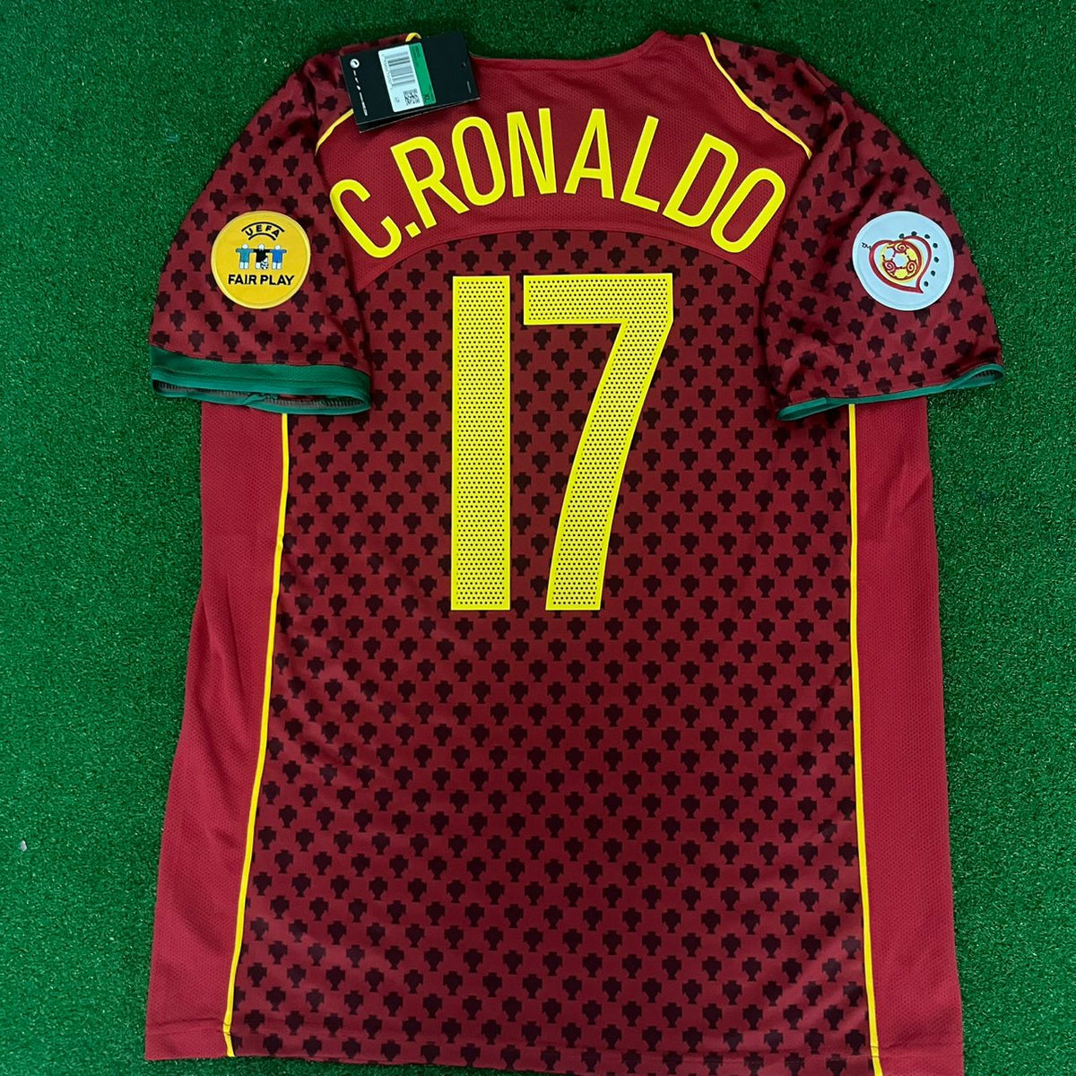 Cristiano Ronaldo Portugal EURO 2004 Retro Home Red Jersey Trikot Pulses Football