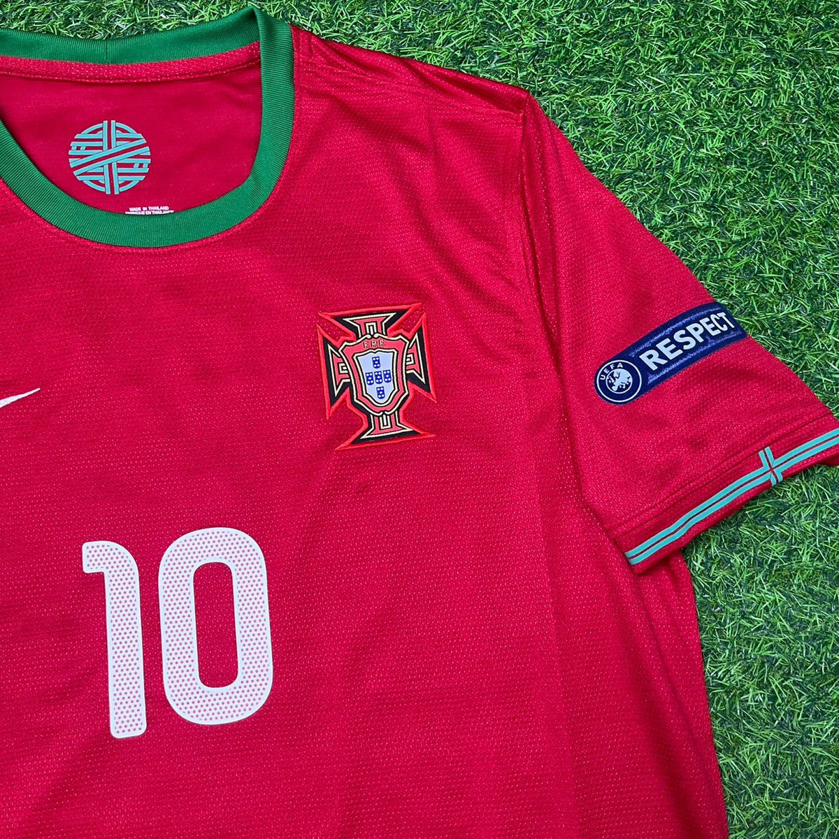 Ricardo Quaresma Portugal Euro 2012 Red Retro Football Jersey Kit Pulses Football