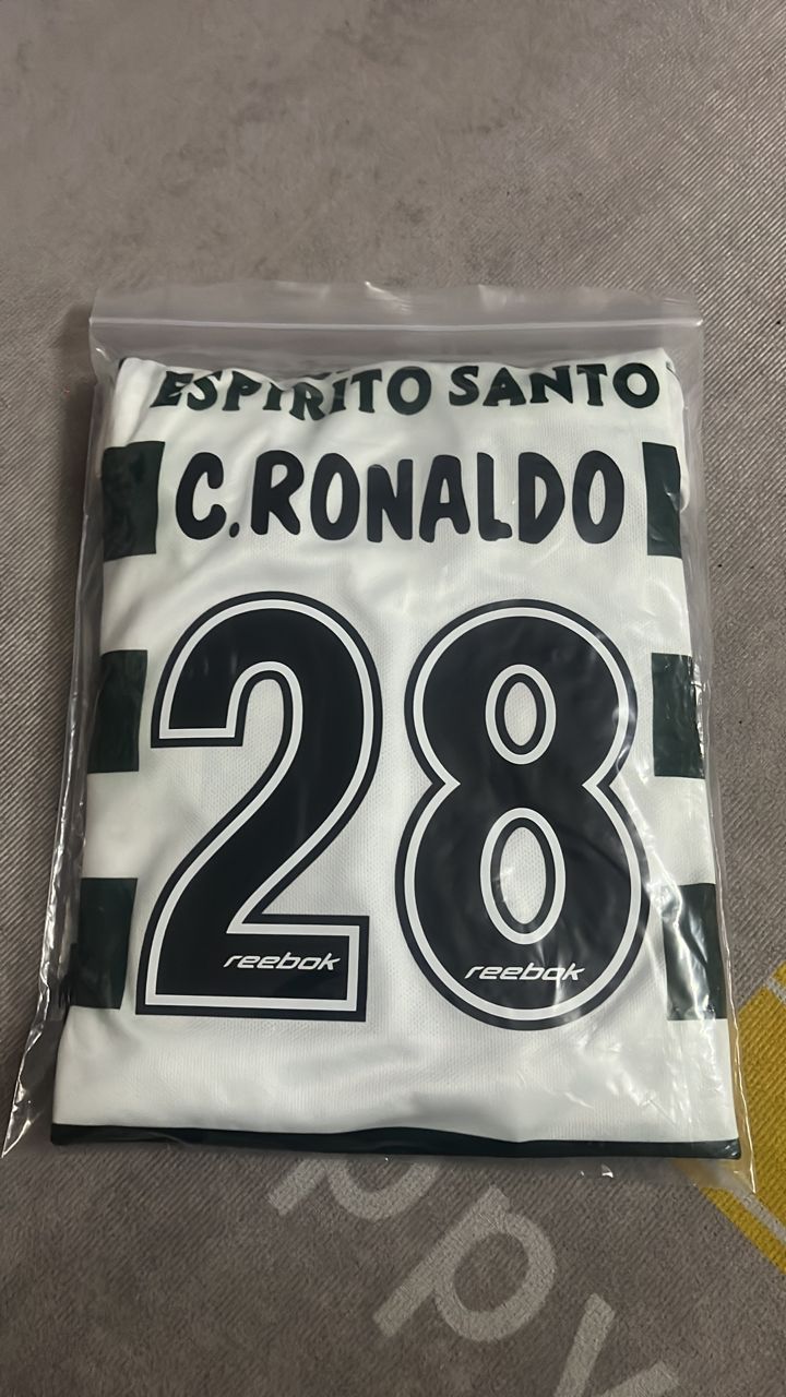 Cristiano Ronaldo Sporting CP Lisbon Kids Children Number 28 Vintage Jersey KinderTrikot Set Pulses Football
