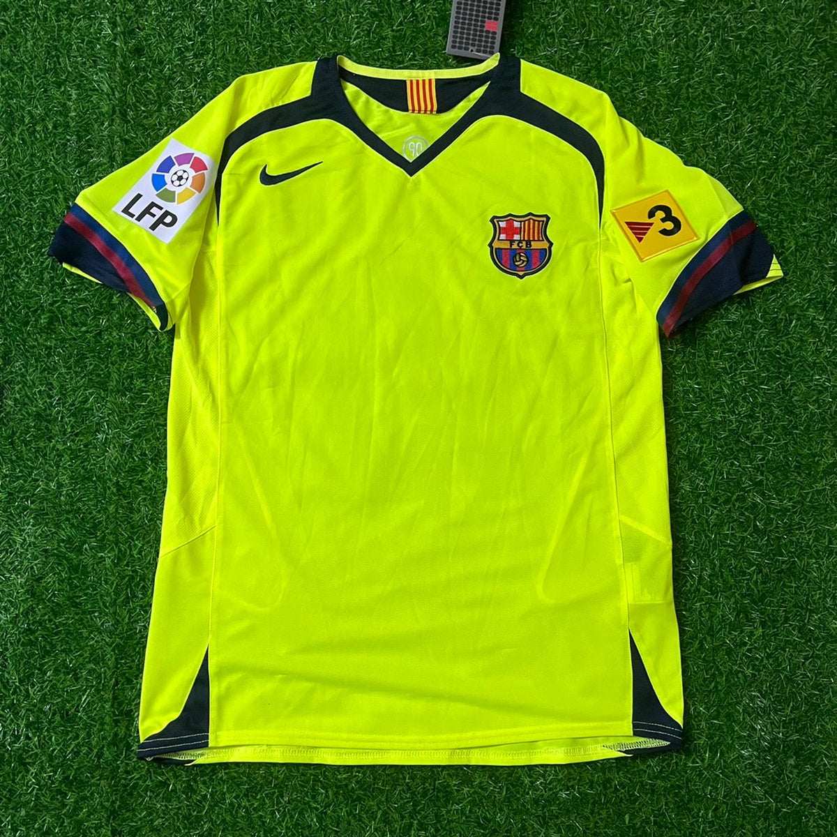 Lionel Messi #30 Barcelona 2005 2006 Green Yellow Retro Jersey Trikot Maillot Soccer Shirt Pulses Football