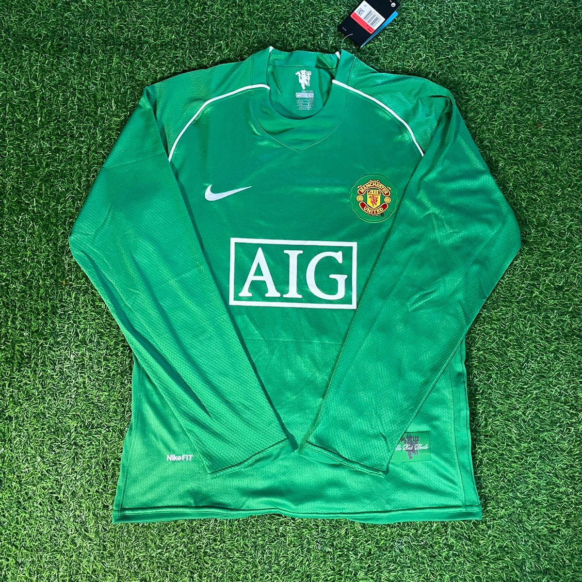 Cristiano Ronaldo Manchester United Green Retro Long Sleeve Jersey Soccer Shirt Pulses Football