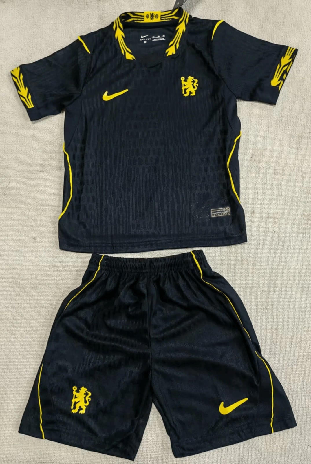 Chelsea 2026/27 Away Player Kit Kids Pulses Football