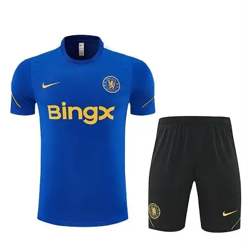 Chelsea 2026/27 Strike Training Kit Pulses Football