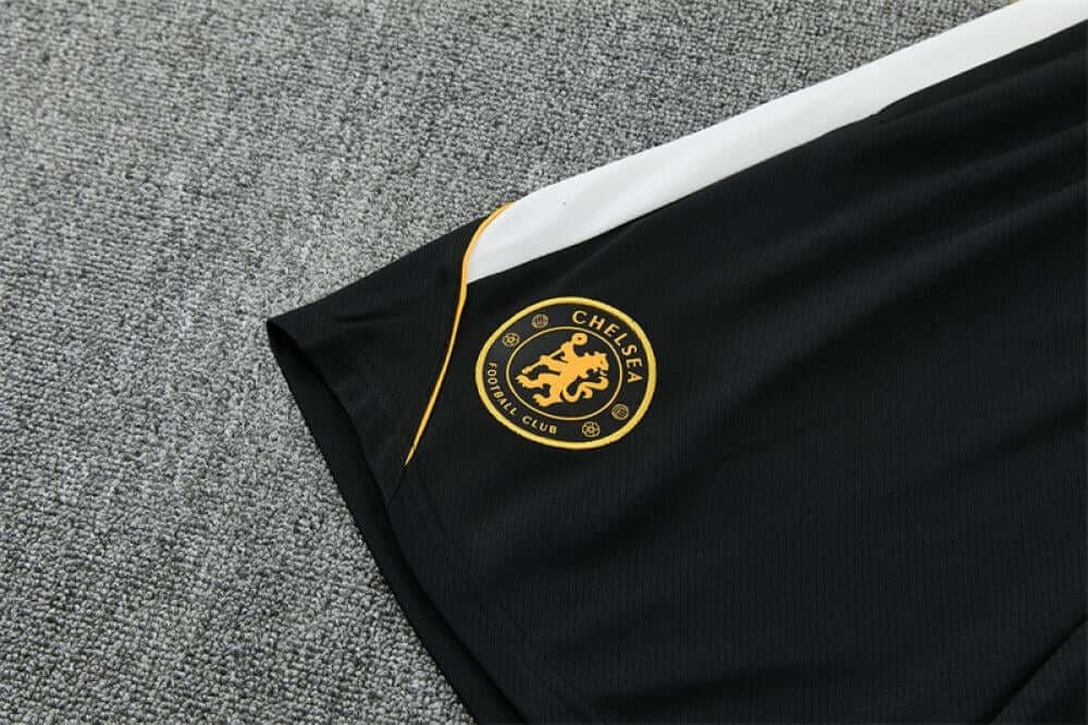 Chelsea 2026/27 Strike Training Kit Pulses Football