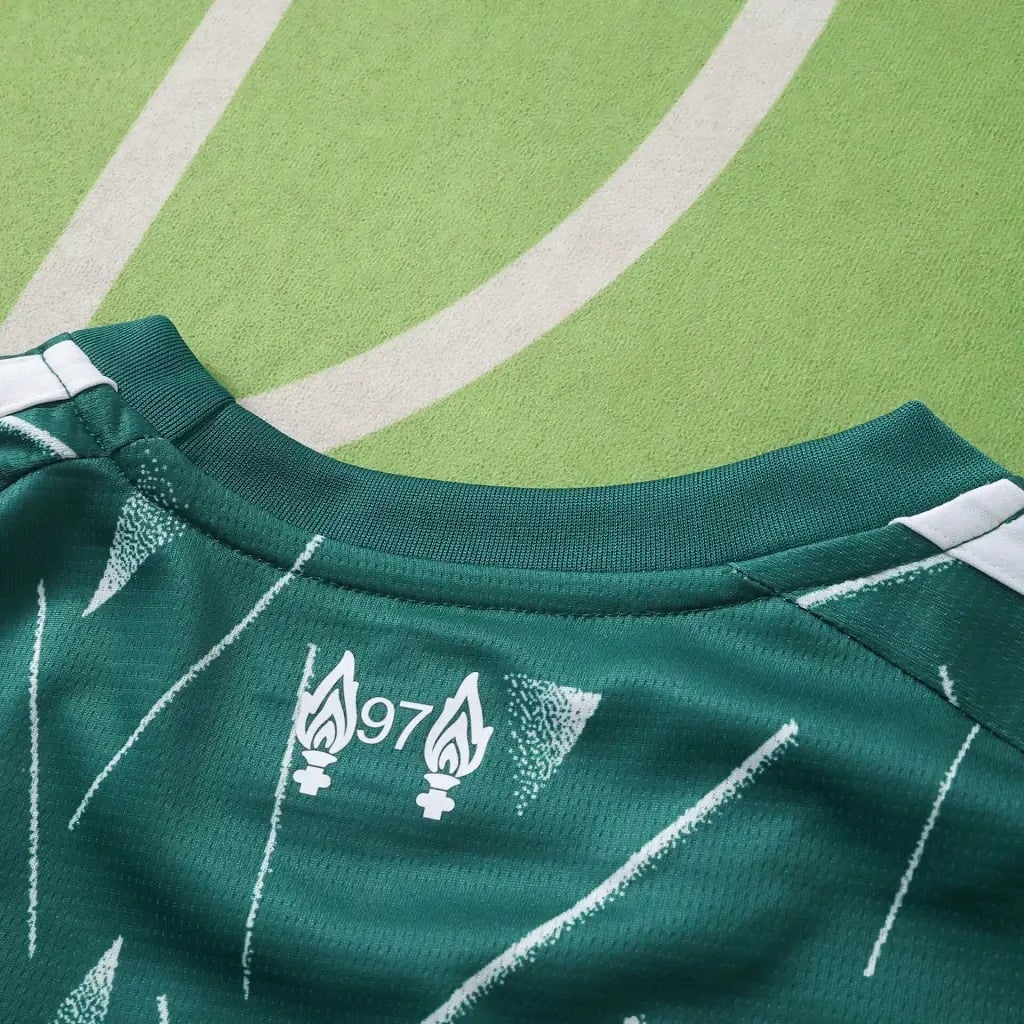 Liverpool 2026/27 Goalkeeper Jersey Pulses Football
