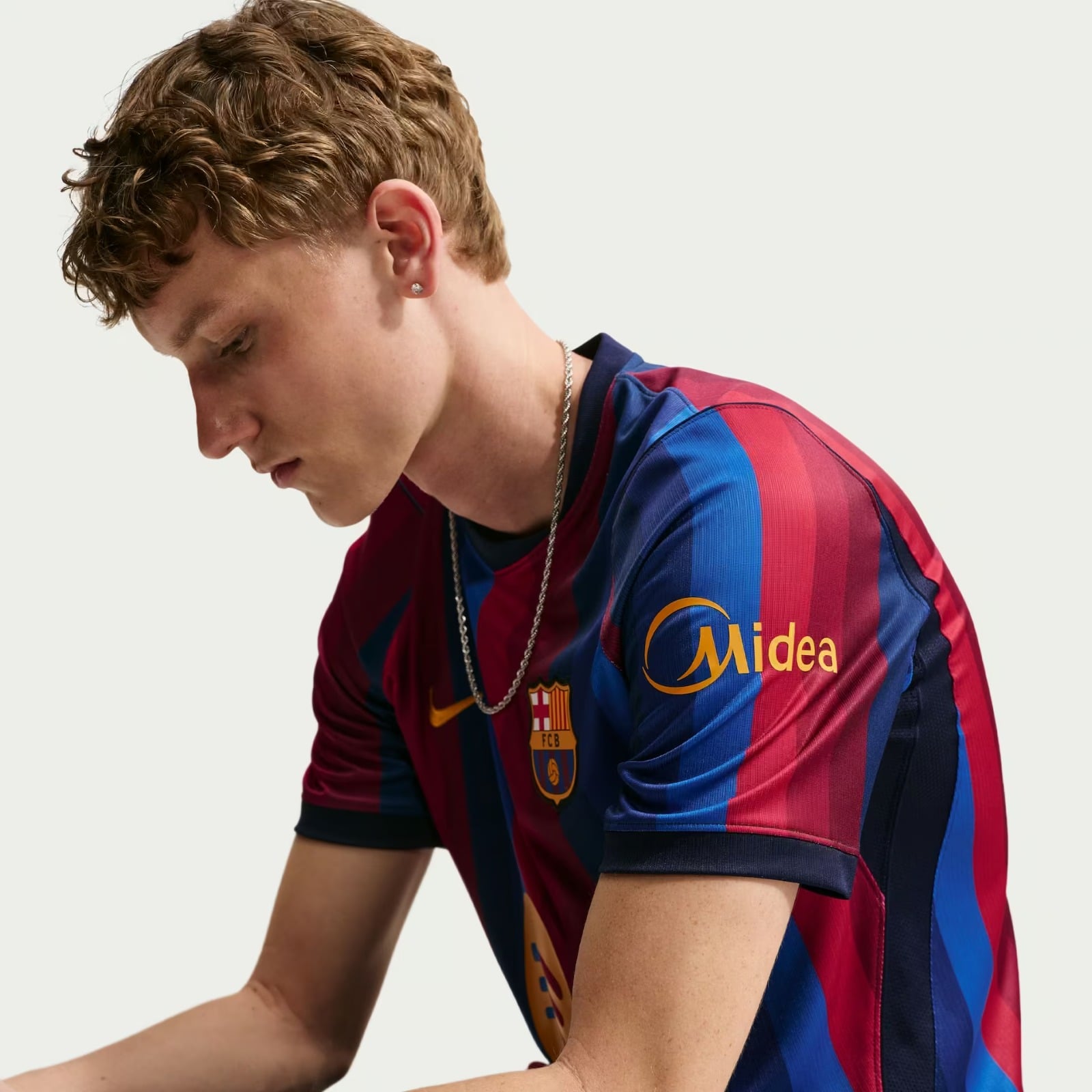 Barcelona 2026/27 Home Jersey Pulses Football