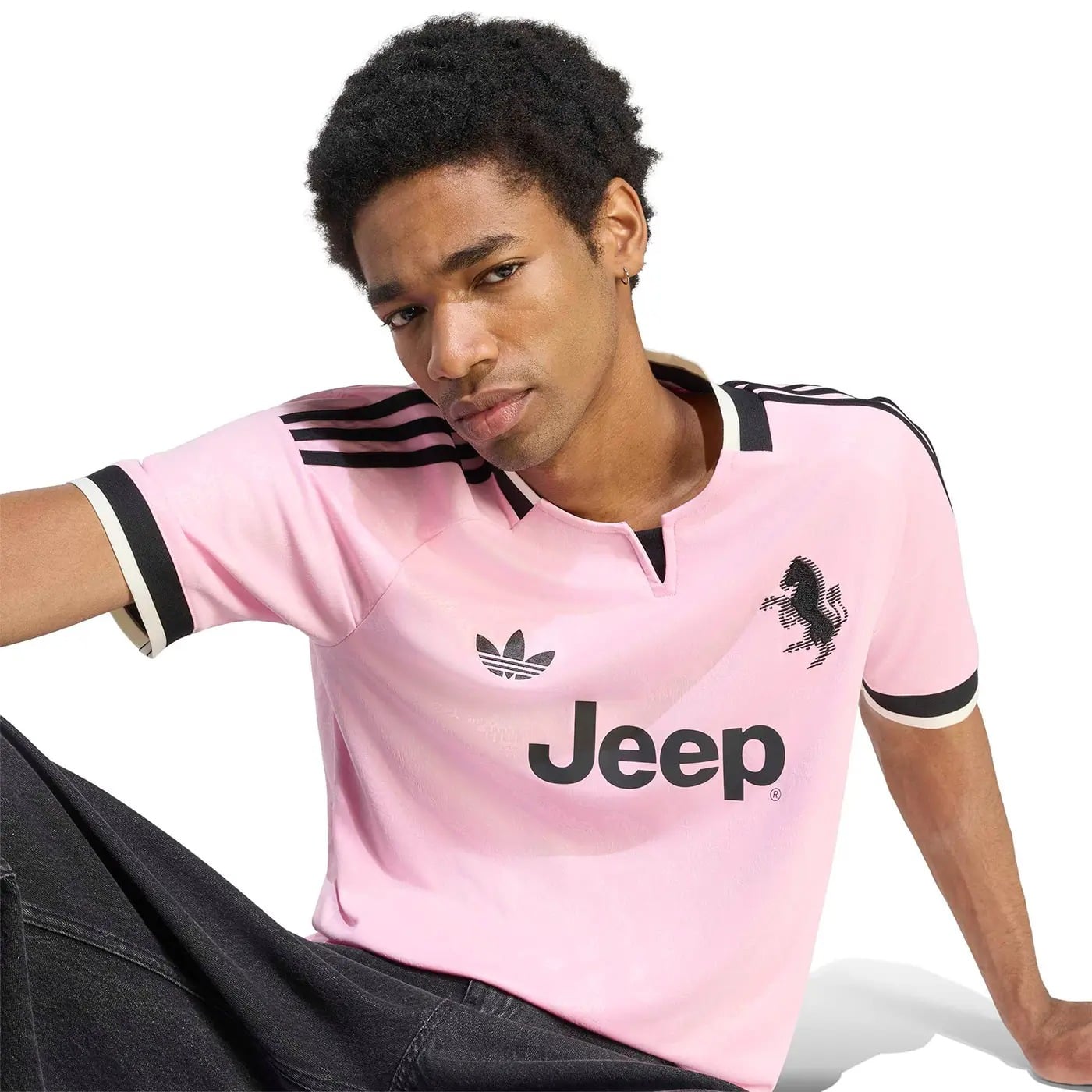 Juventus 2026/27 Away Jersey Pulses Football