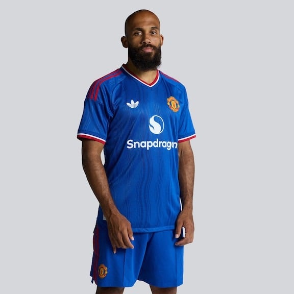 Manchester United 26/27 Away Player Jersey Pulses Football