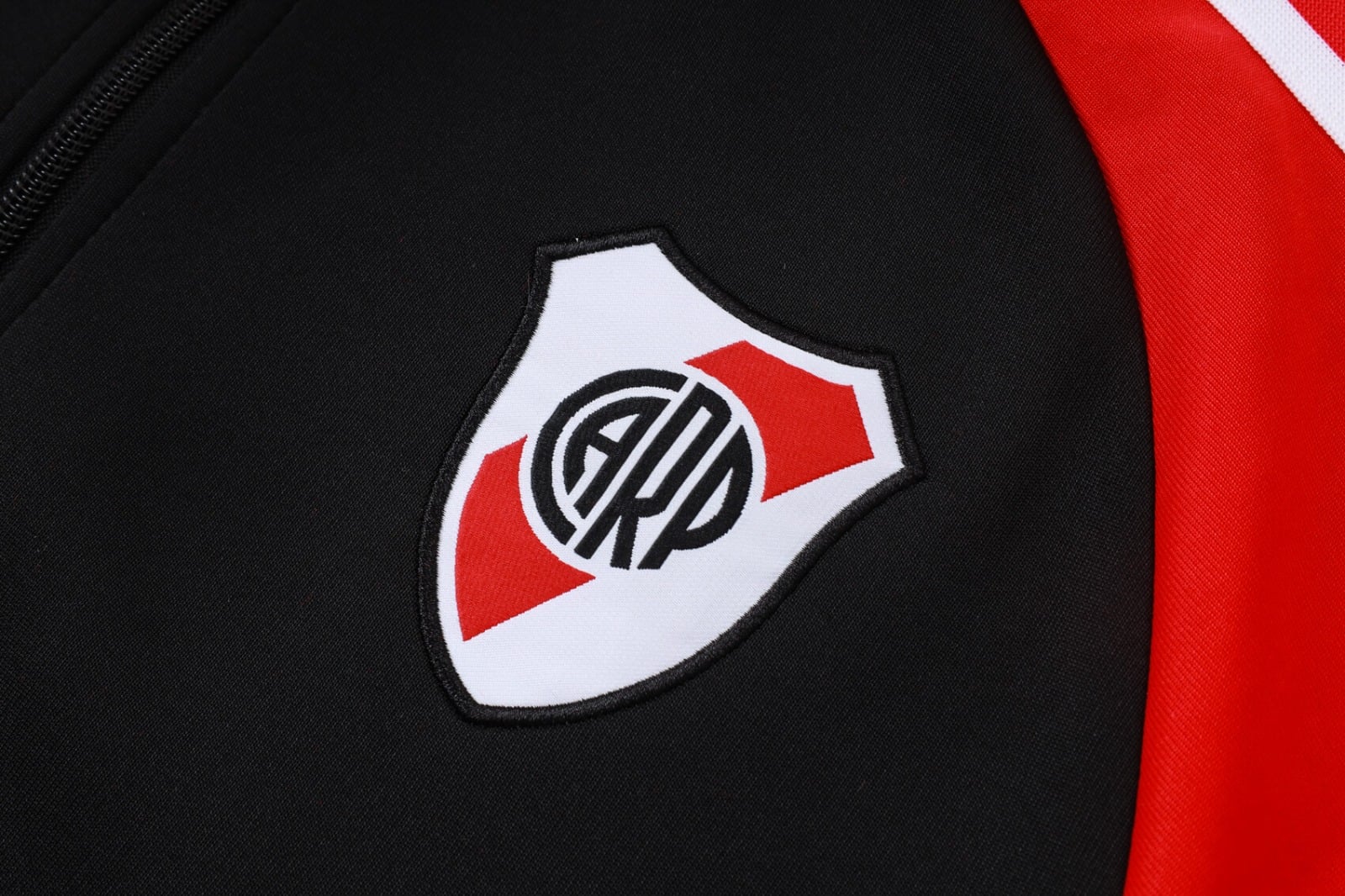 River Plate 2026/27 Full-Zip Tracksuit Pulses Football